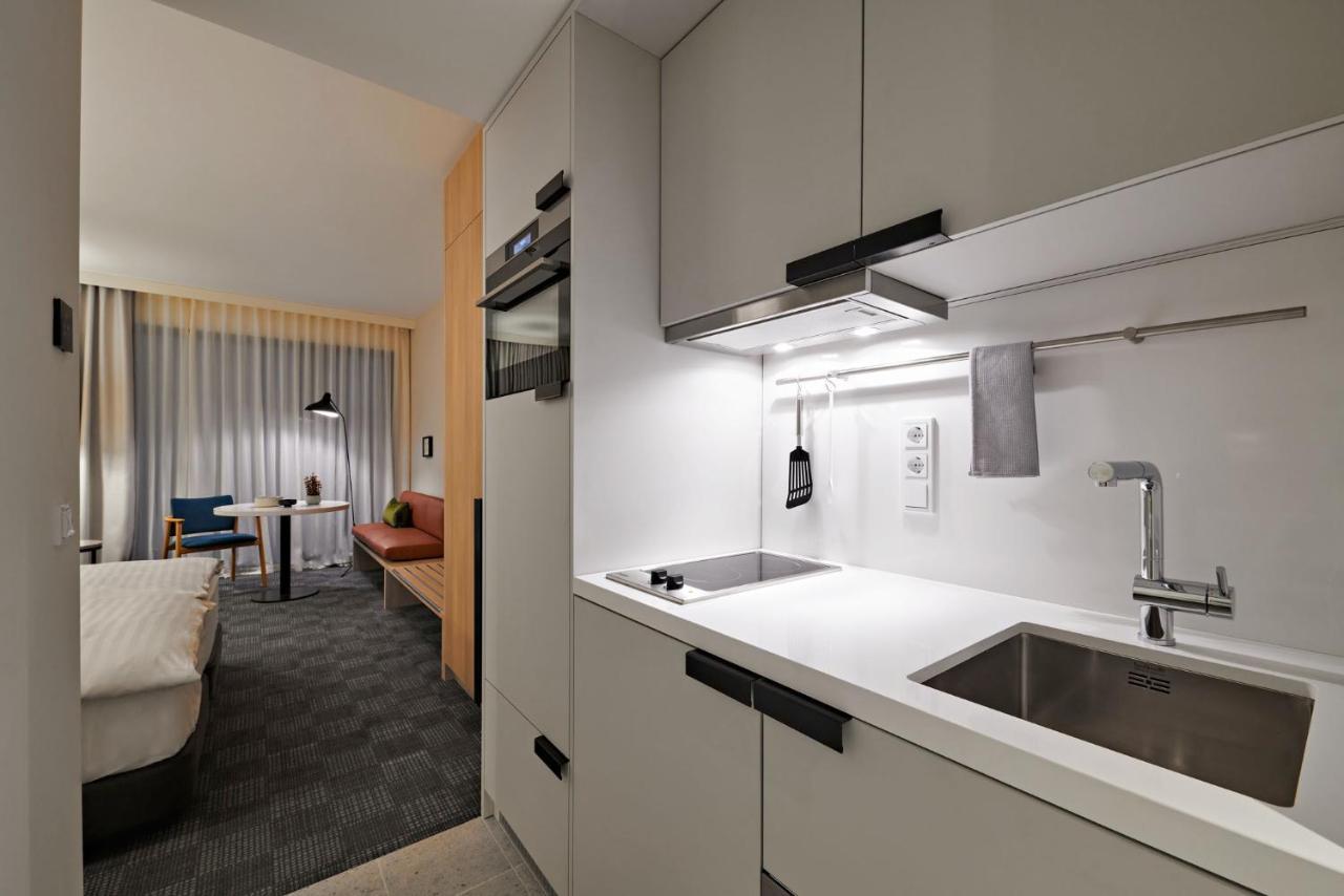 Adina Apartment Hotel Köln Ngoại thất bức ảnh