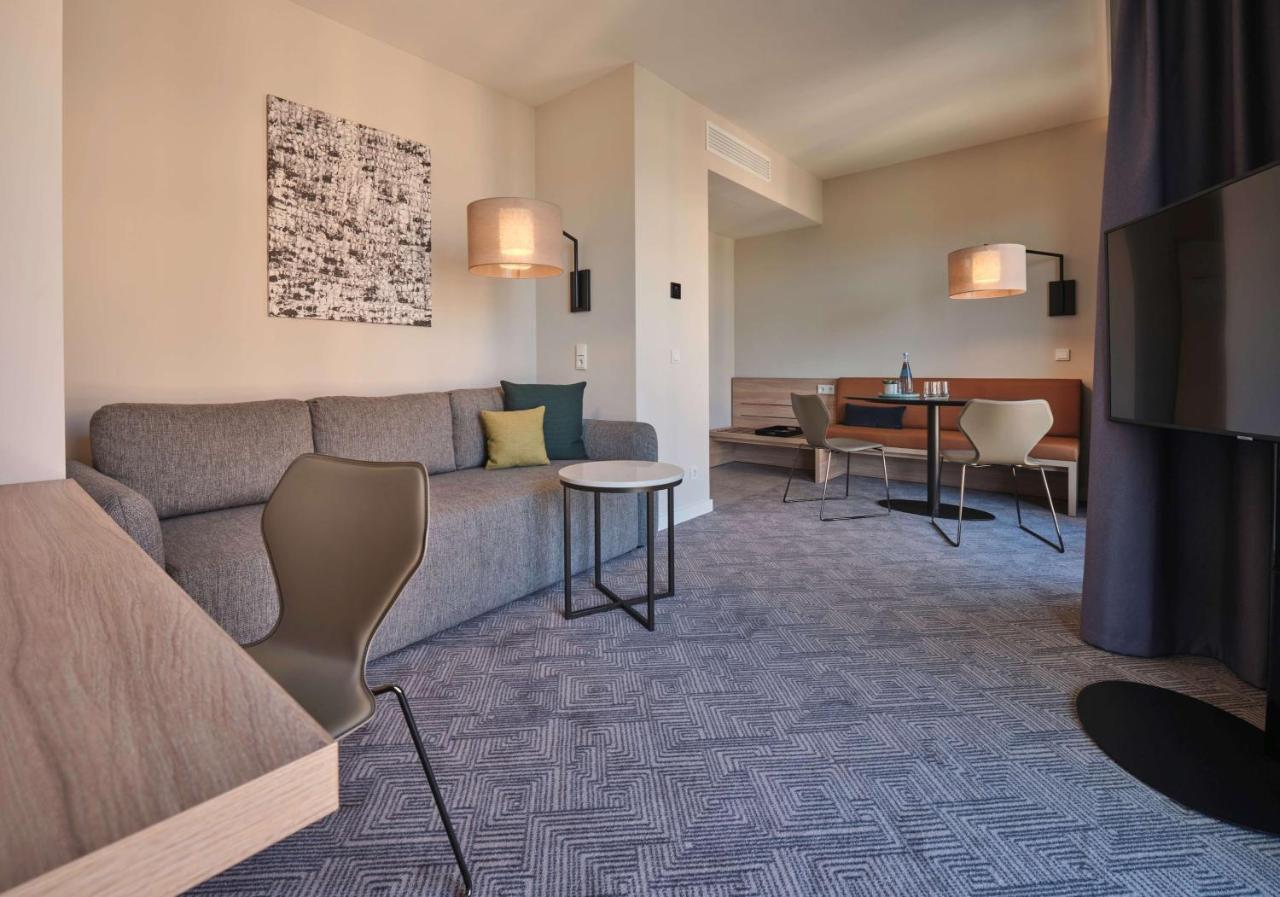 Adina Apartment Hotel Köln Ngoại thất bức ảnh