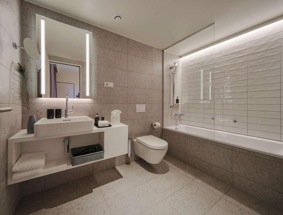 Adina Apartment Hotel Köln Ngoại thất bức ảnh